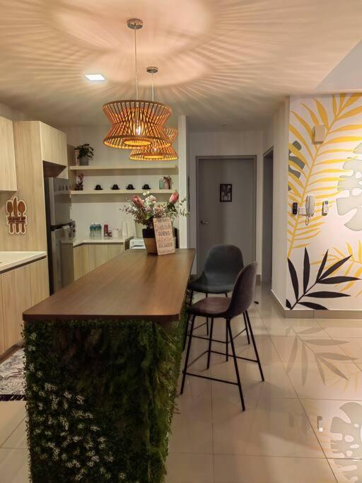 Alocasia Geniehome 3Br Free Wifi @ Utropolis Shah Alam Exterior photo